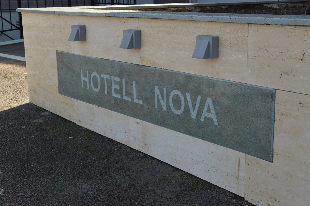 Hotell Nova ingång